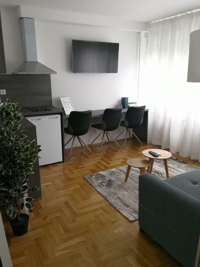 Apartments Ali Zagabria Esterno foto