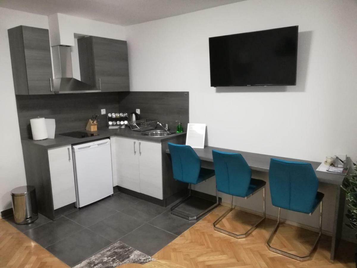 Apartments Ali Zagabria Esterno foto